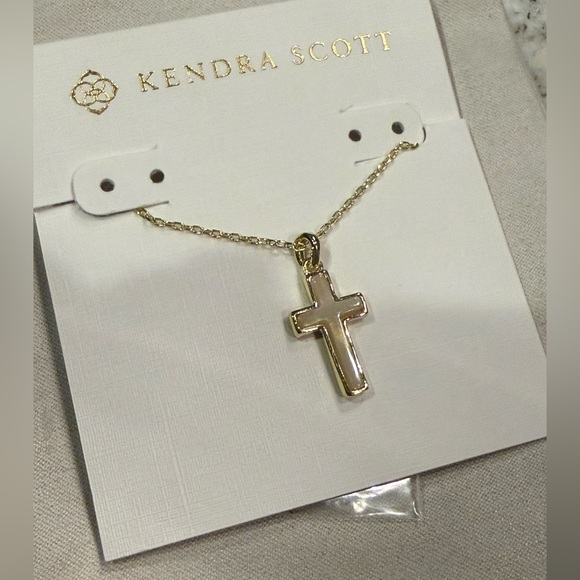 ✝️ Kendra Scott Gold & White Kyocera Opal Cross Necklace - Picture 3 of 5